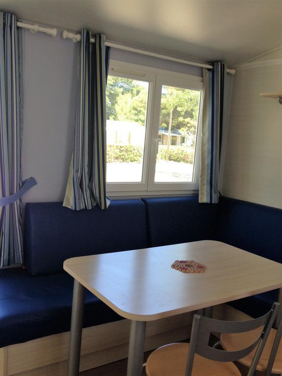 Mobil Home De Patricia Et Franck Narbonne-Plage Buitenkant foto